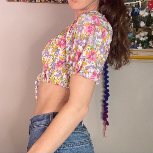 SOLD Pink Floral Peasant Spanish Crop Blouse - Picture 7 of 7